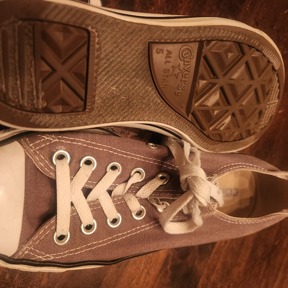 Gray Converse Sneakers - Picture 5 of 7